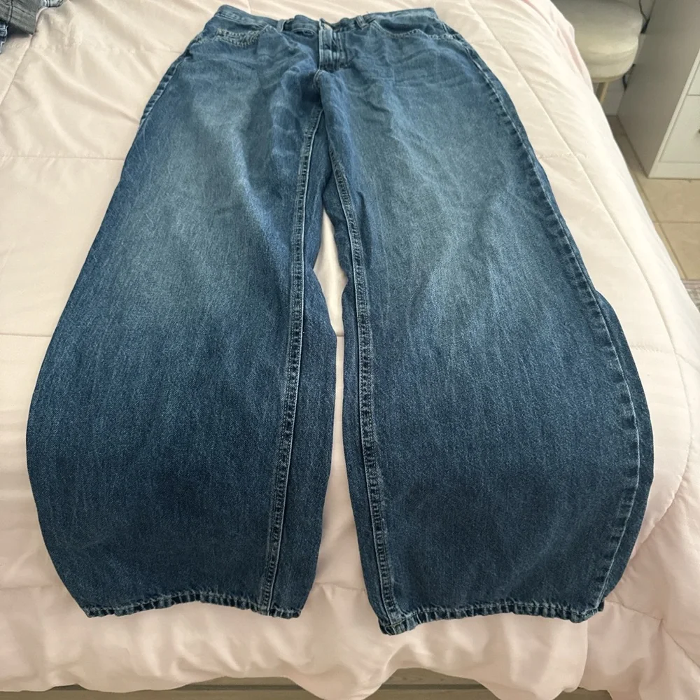 Lucky Brand Women's wide leg Jeans - Dark Blue and Light Blue bundle! - Picture 8 of 12